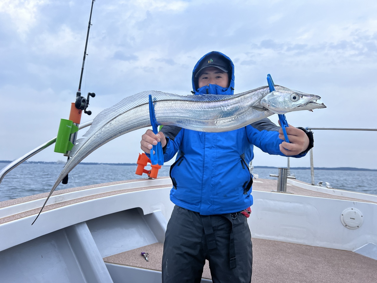 秋の博多湾太刀魚 好調です 趣味を釣りにしませんか Monjamaruに乗って釣りをしよう